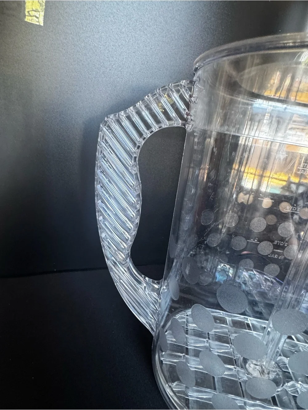 Pampered Chef Quick Stir Clear Plastic Beverage Pitcher with Lid and Handle